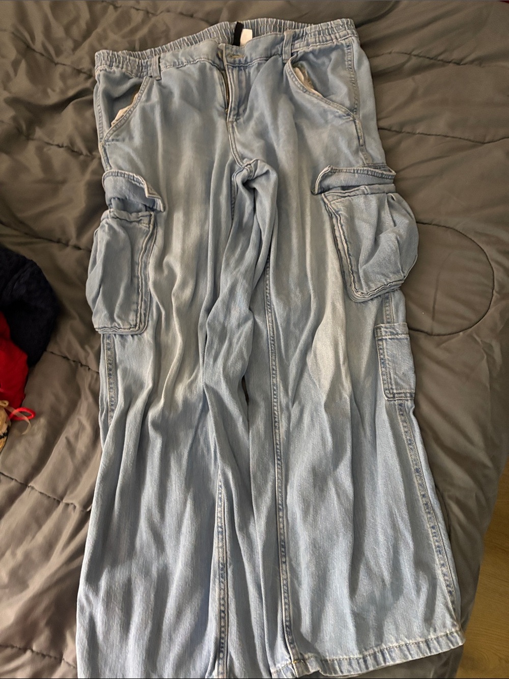 H&M Light Blue Elastic-Waist Denim Pants